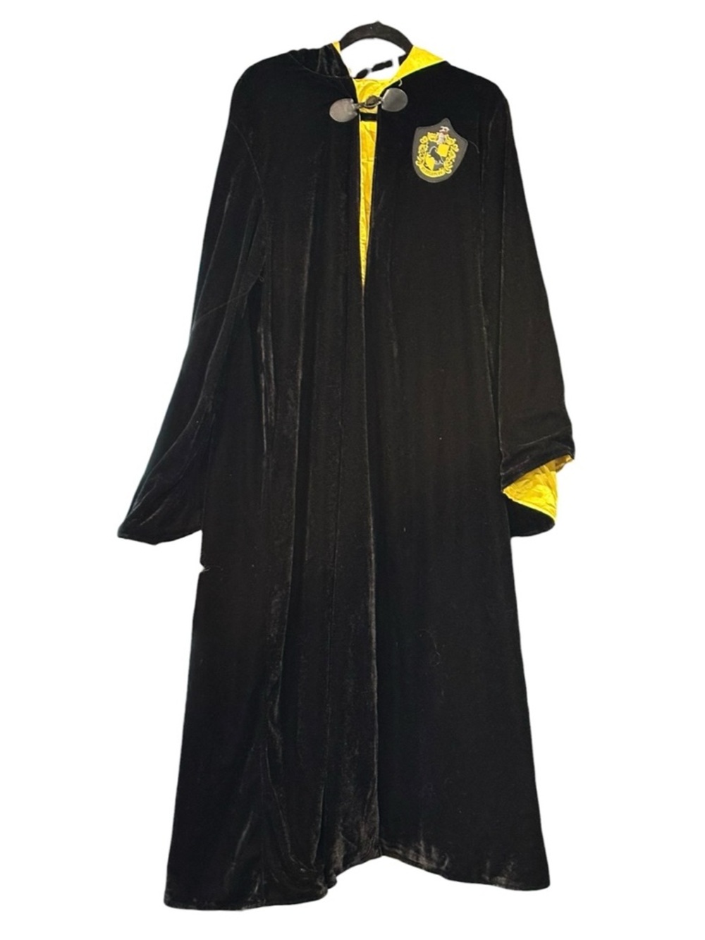 Harry Potter Hufflepuff Cloak Hooded Black Velour House Robe Adult One Size - Picture 4 of 9
